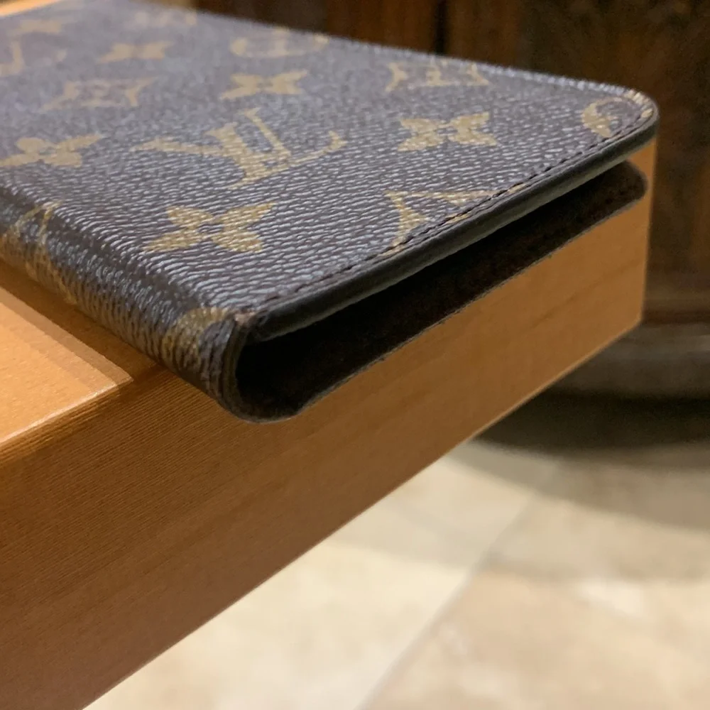 iPhone case - Picture 5 of 7